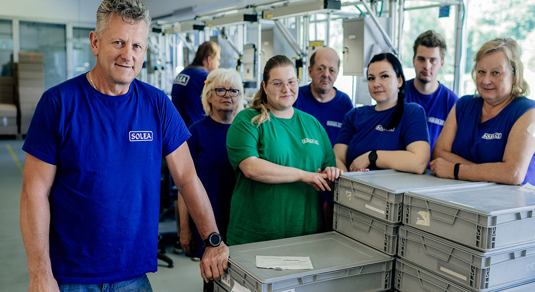 Certifikovan&aacute; chr&aacute;něn&aacute; d&iacute;lna poskytuj&iacute;c&iacute; průmyslov&eacute; v&yacute;robn&iacute;, mont&aacute;žn&iacute; a dokončovac&iacute; pr&aacute;ce jako potisk nebo balen&iacute; v&yacute;robků