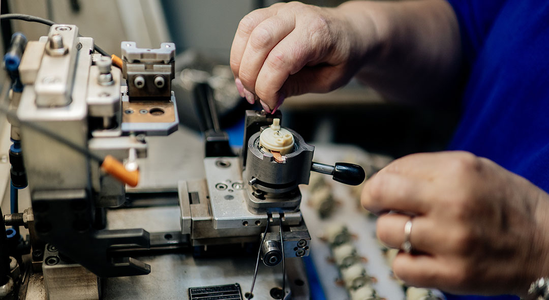 Zakázková kompletace pro elektrotechniku